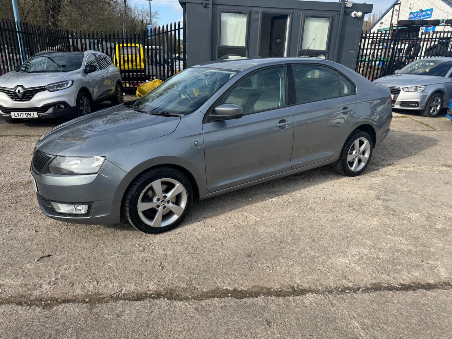 Used Skoda Rapid 2014 for sale - 78205410: Photo 14