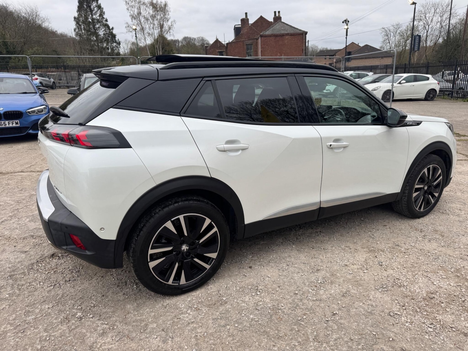 Used Peugeot 2008 2020 for sale - 78100057: Photo 11