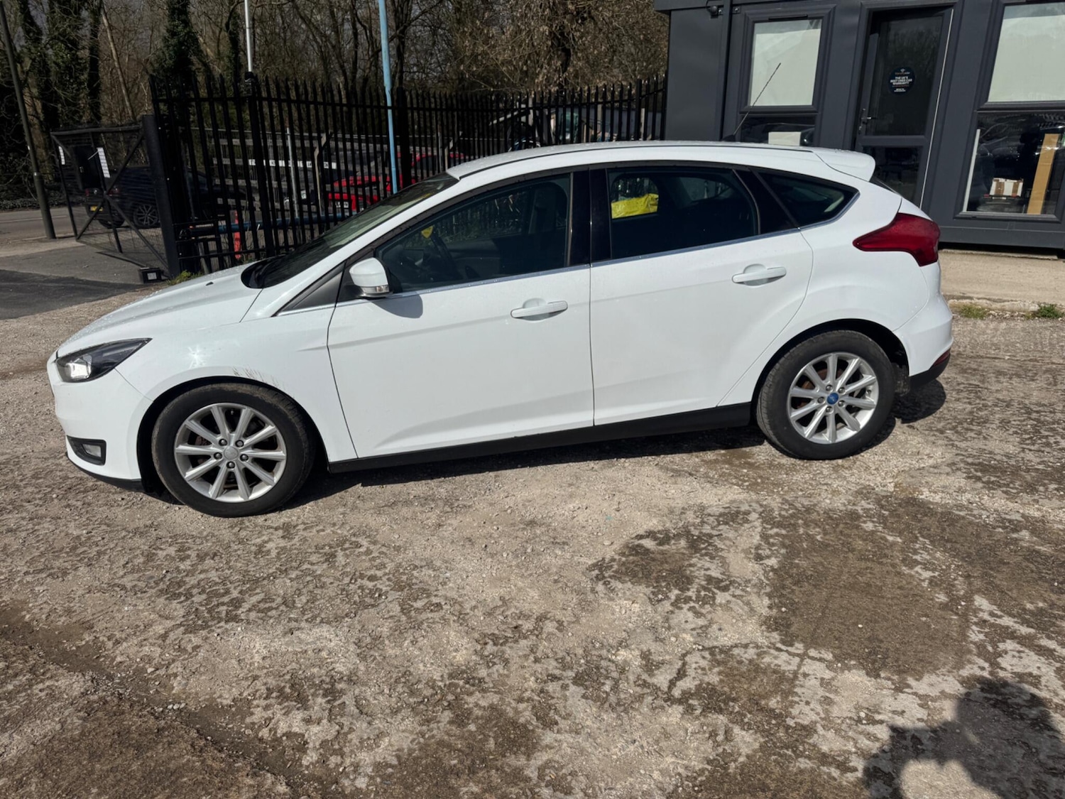 Used Ford Focus 2015 for sale - 78073981: Photo 16