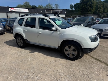Used Dacia Duster 2015 for sale - 78705095: Photo