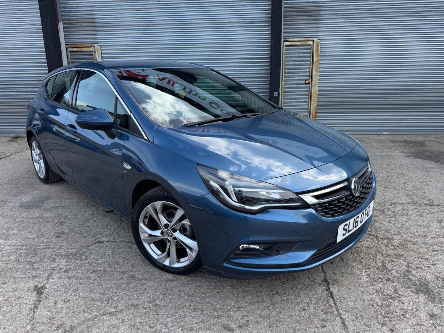 Used Vauxhall Astra 2016 for sale - 78204390: Photo 2