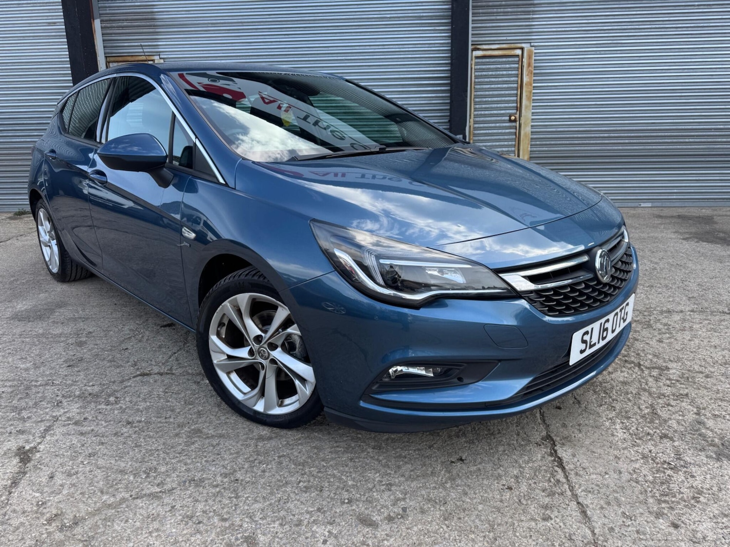 Used Vauxhall Astra 2016 for sale - 78204390: Photo 3