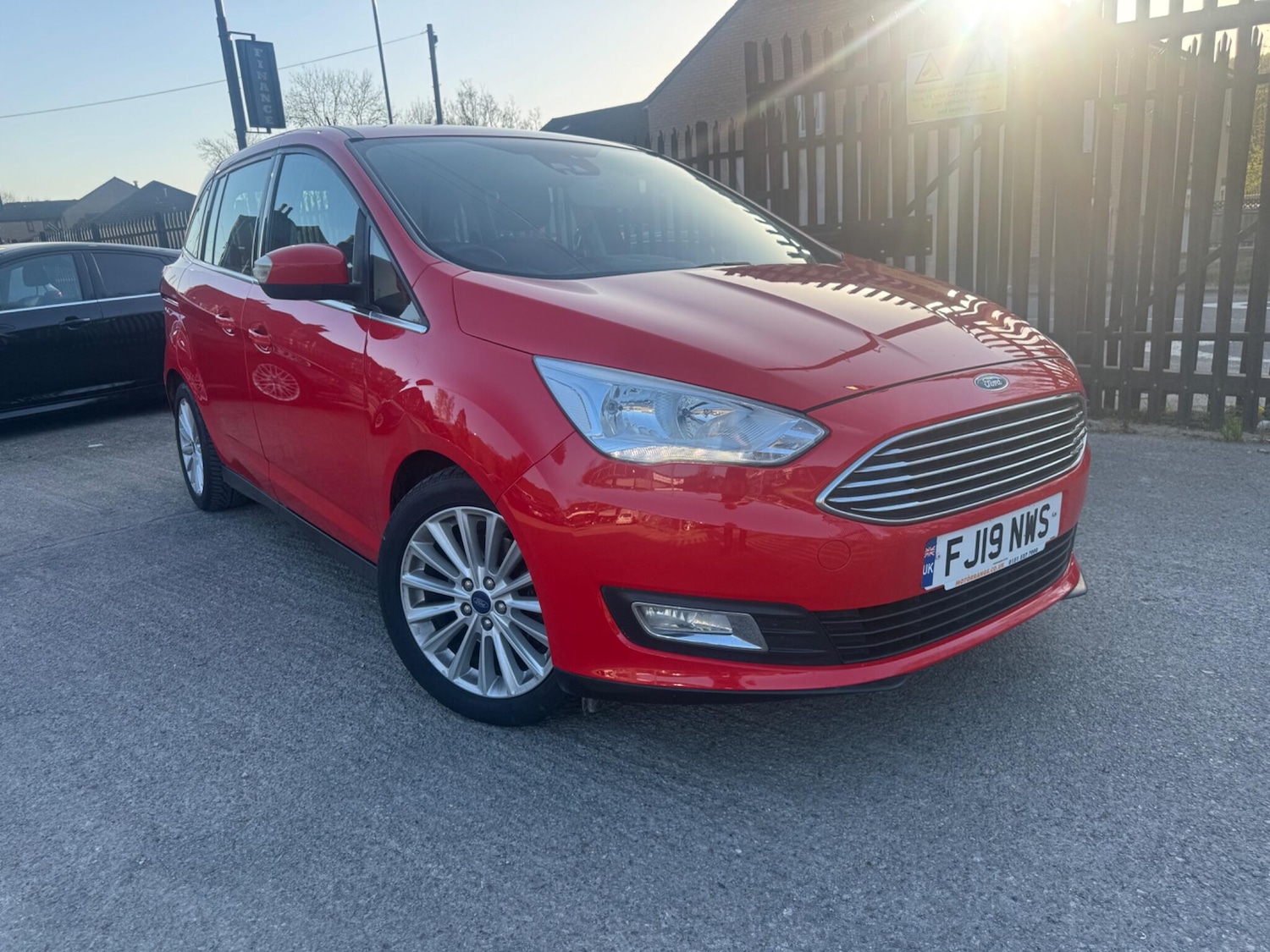 Used Ford Grand C-Max 2019 for sale - 78170762: Photo 2