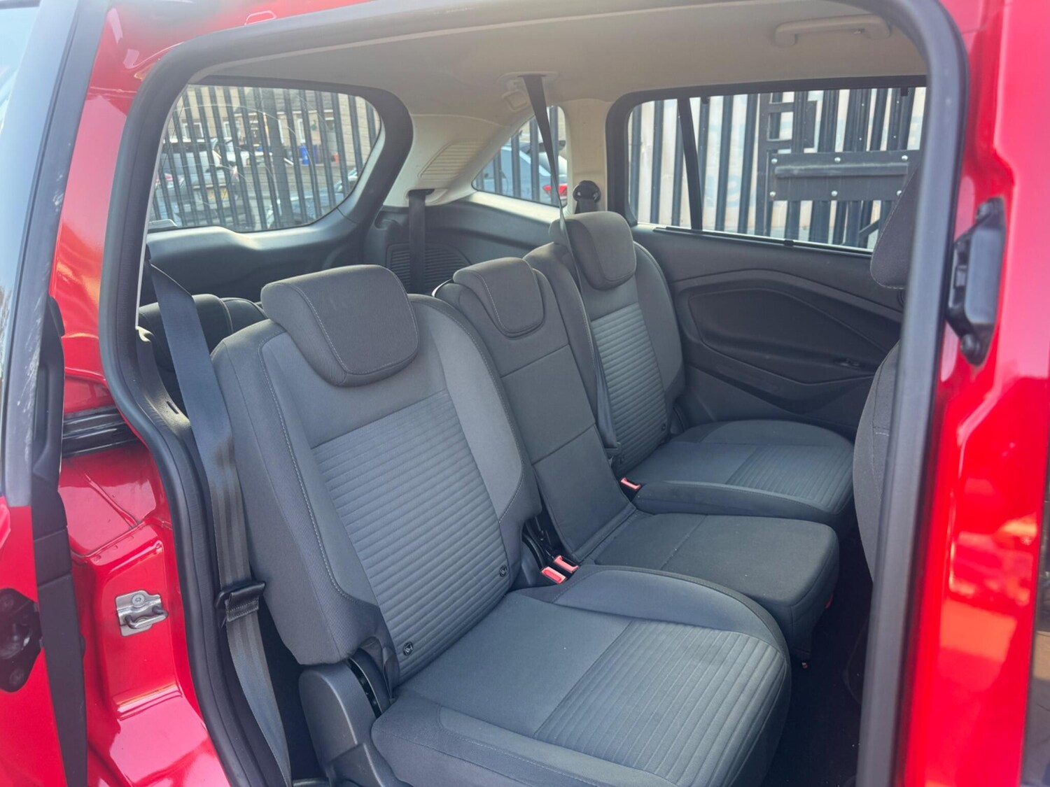 Used Ford Grand C-Max 2019 for sale - 78170762: Photo 21