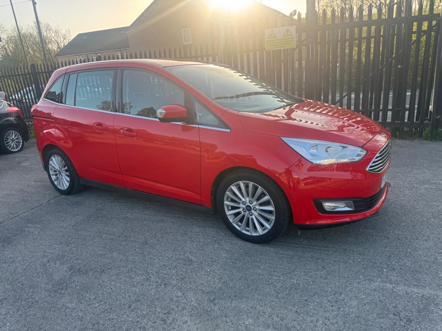 Used Ford Grand C-Max 2019 for sale - 78170762: Photo 3
