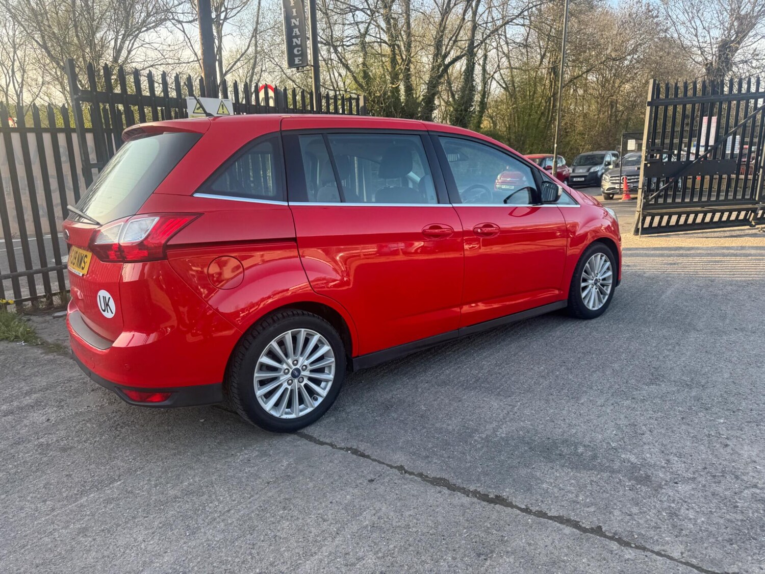 Used Ford Grand C-Max 2019 for sale - 78170762: Photo 6