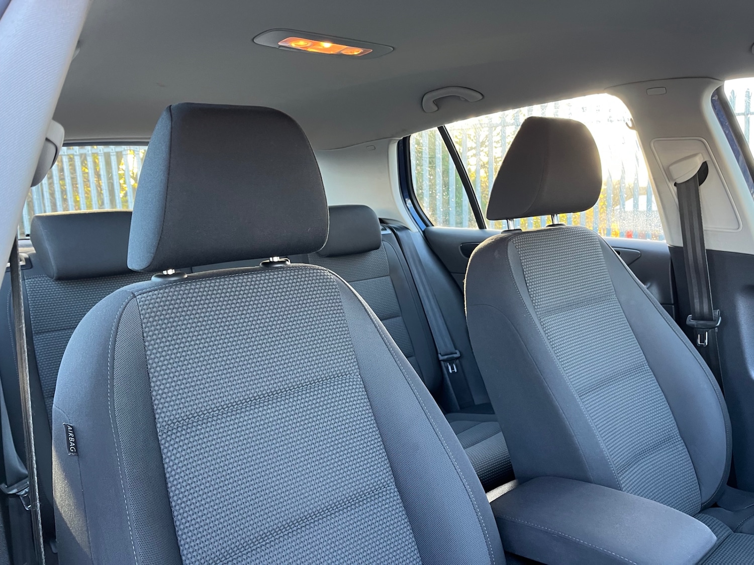 Used Volkswagen Golf 2010 for sale - 76782309: Photo 14