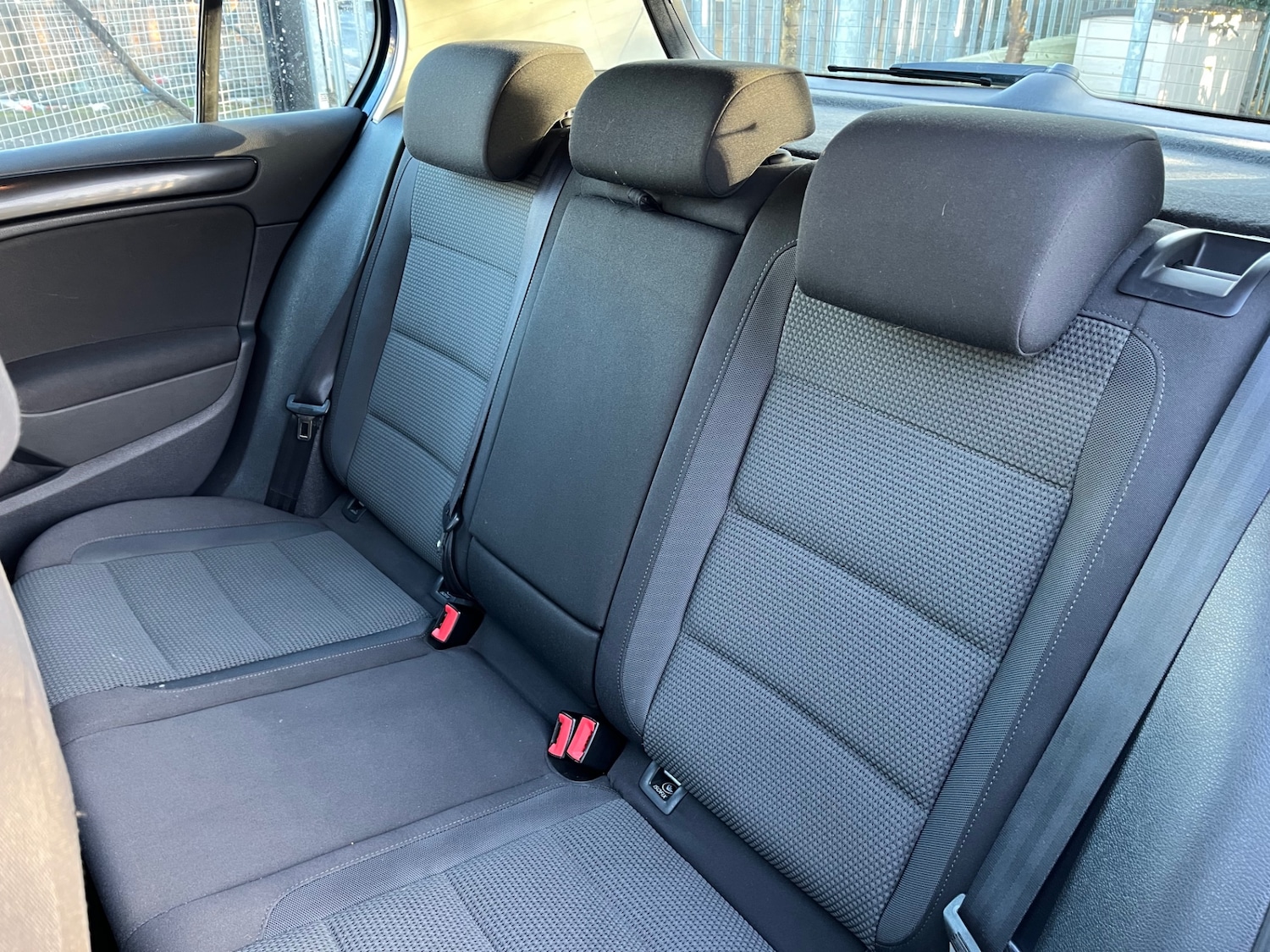 Used Volkswagen Golf 2010 for sale - 76782309: Photo 20