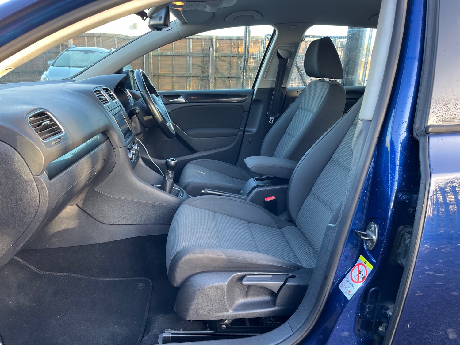 Used Volkswagen Golf 2010 for sale - 76782309: Photo 21