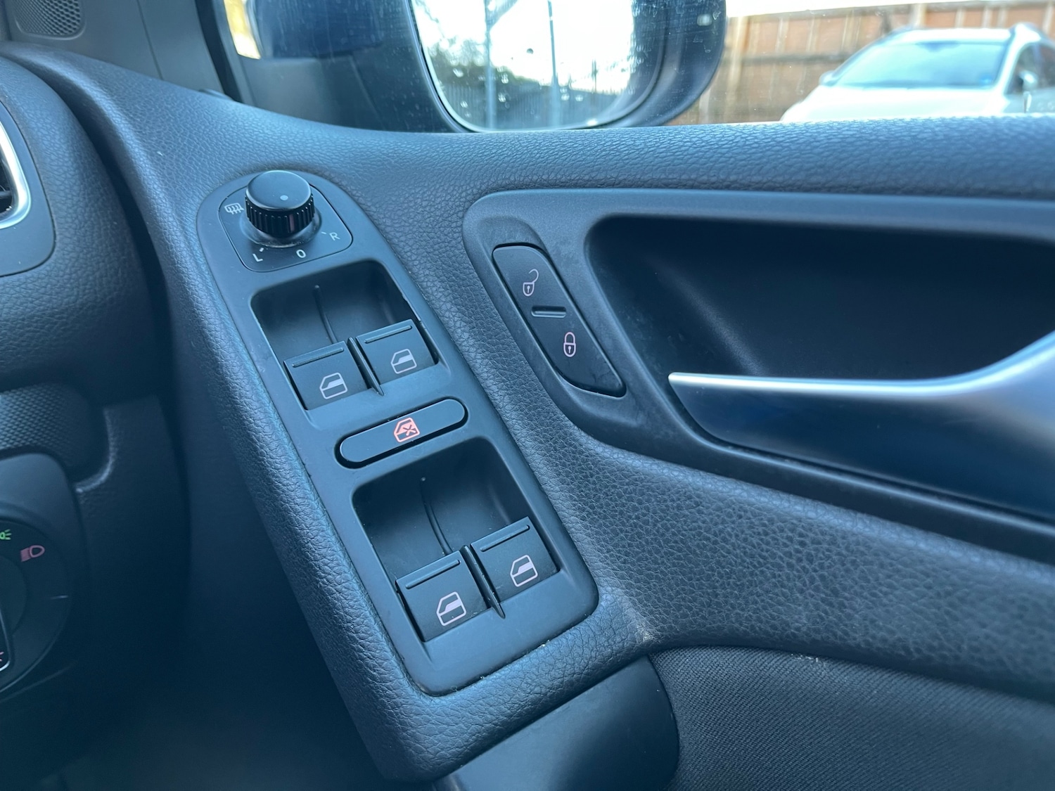 Used Volkswagen Golf 2010 for sale - 76782309: Photo 35