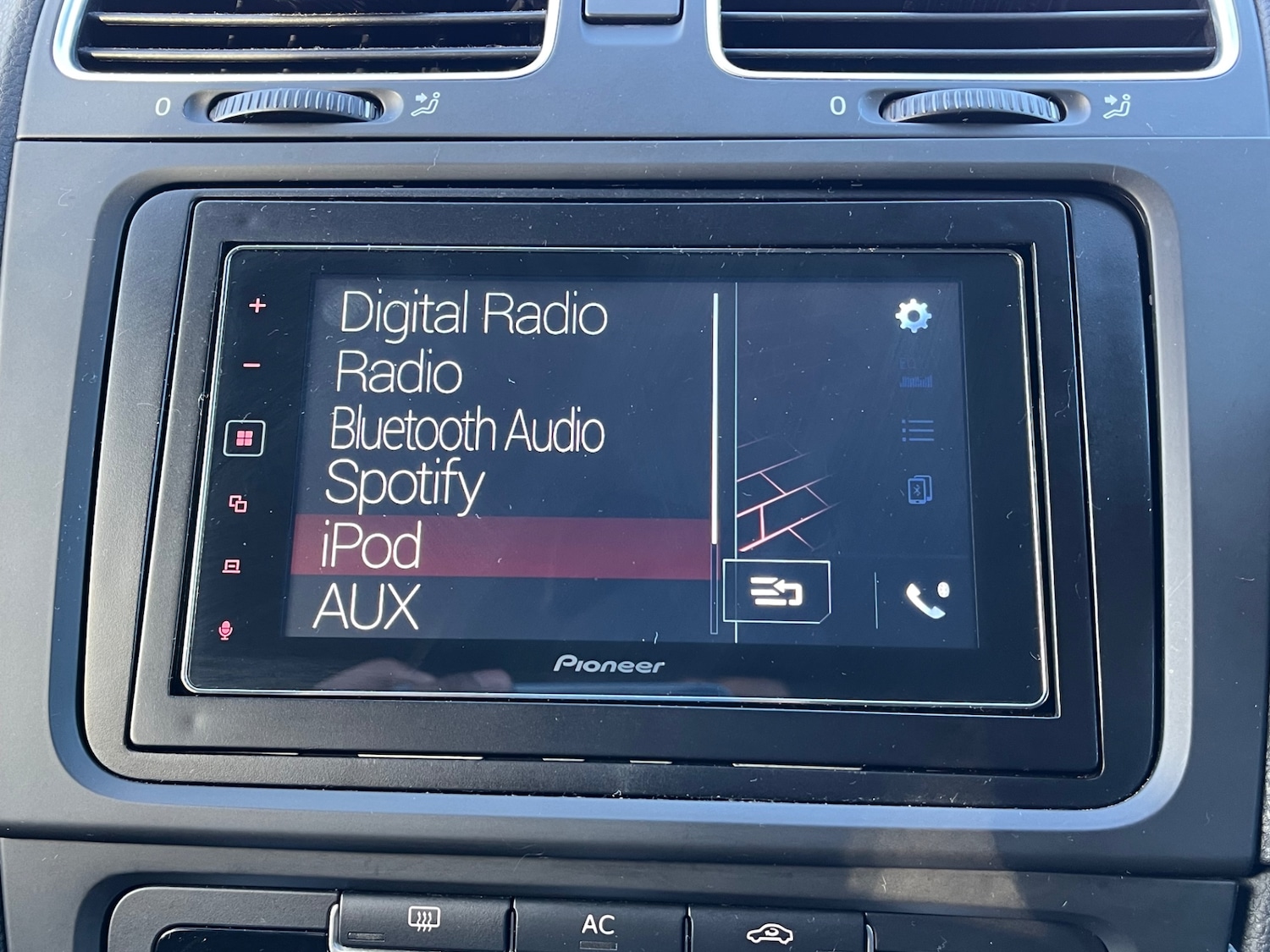 Used Volkswagen Golf 2010 for sale - 76782309: Photo 47