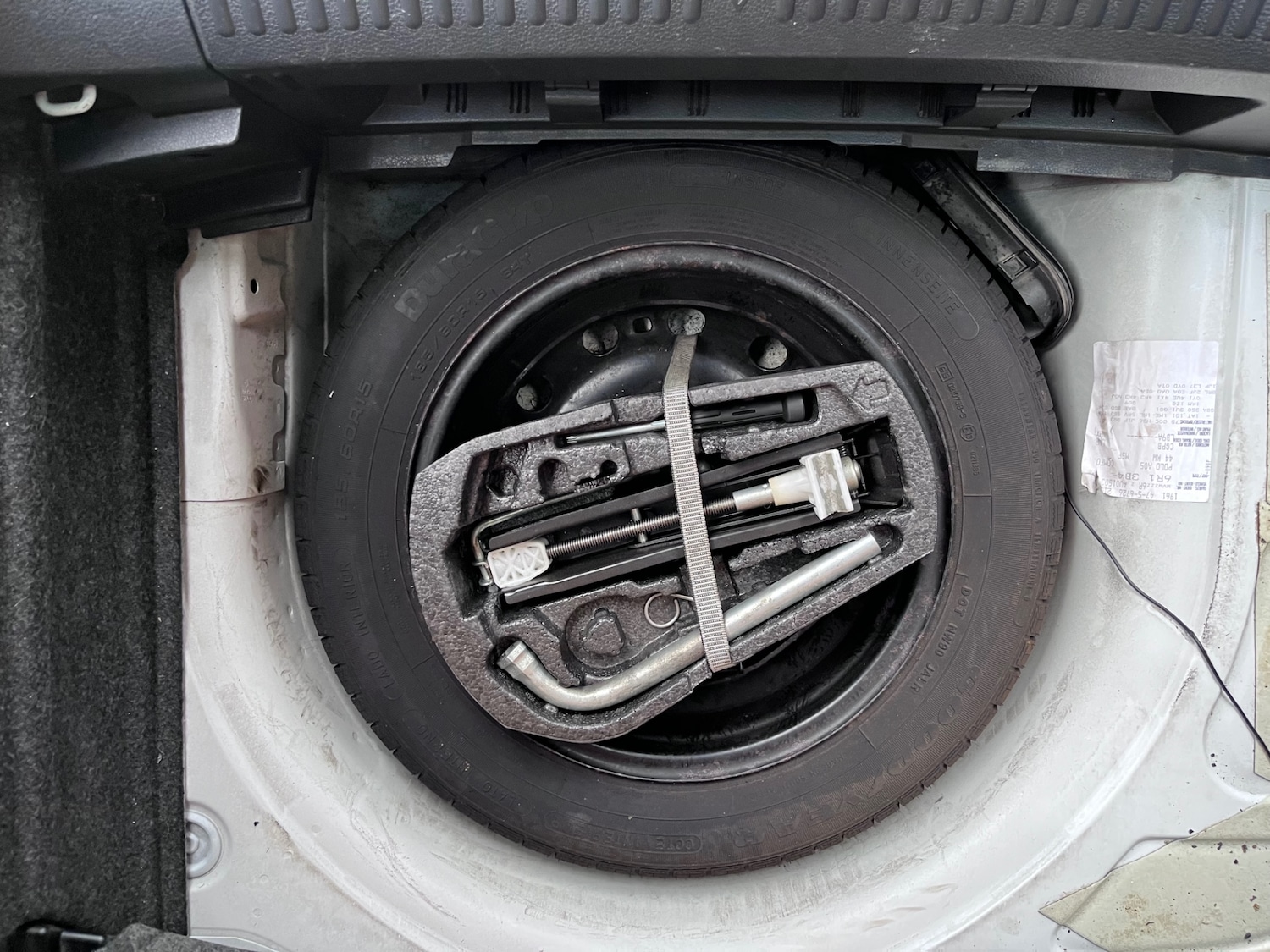 Used Volkswagen Polo 2010 for sale - 76748493: Photo 10