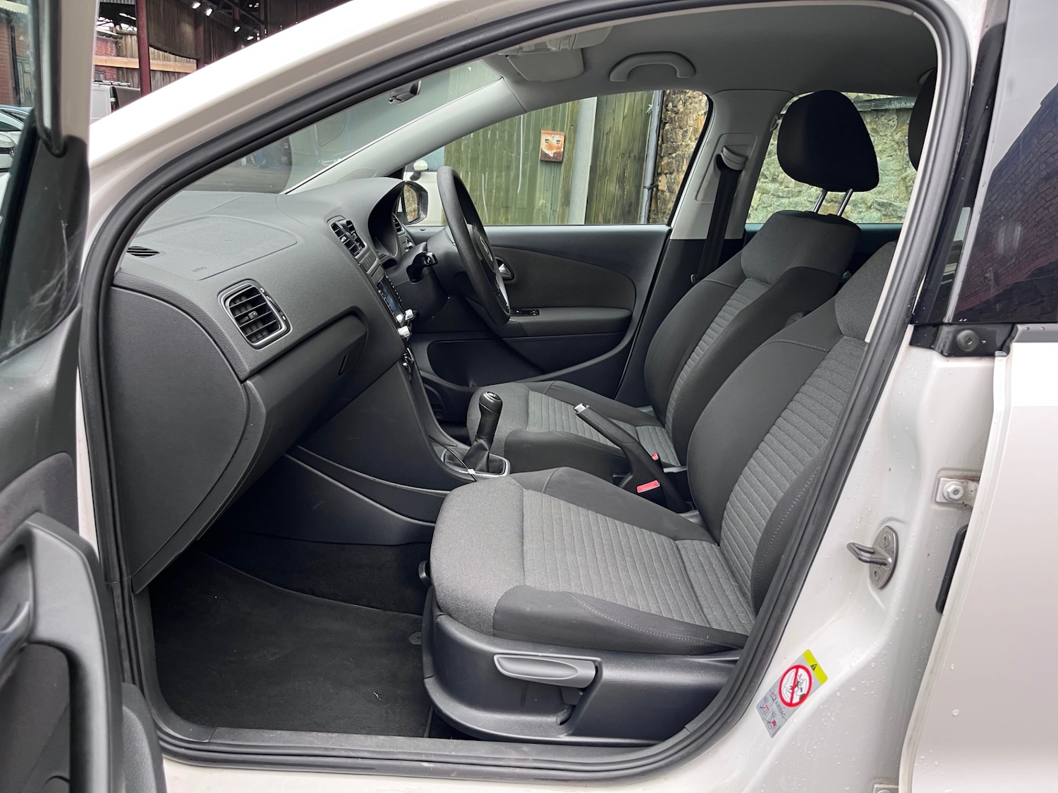 Used Volkswagen Polo 2010 for sale - 76748493: Photo 16