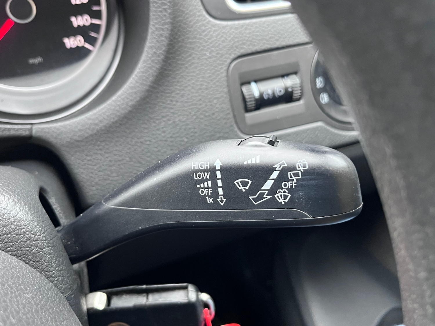 Used Volkswagen Polo 2010 for sale - 76748493: Photo 35