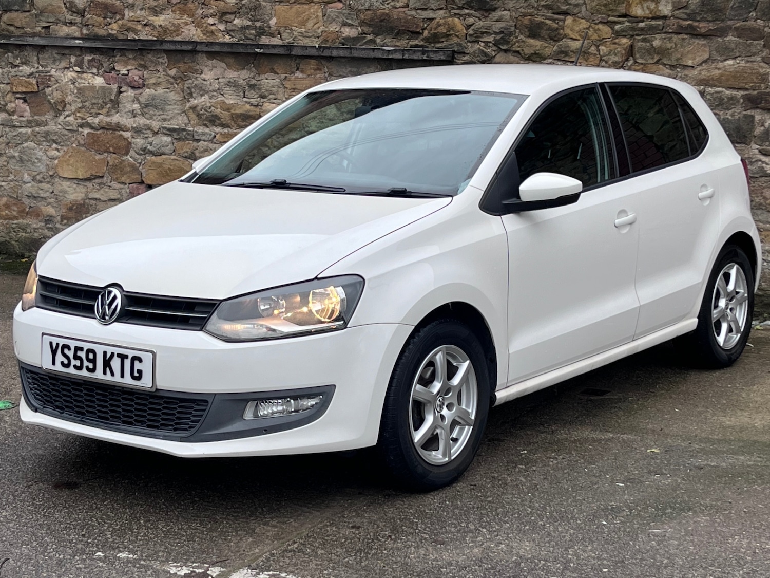 Used Volkswagen Polo 2010 for sale - 76748493: Photo 4
