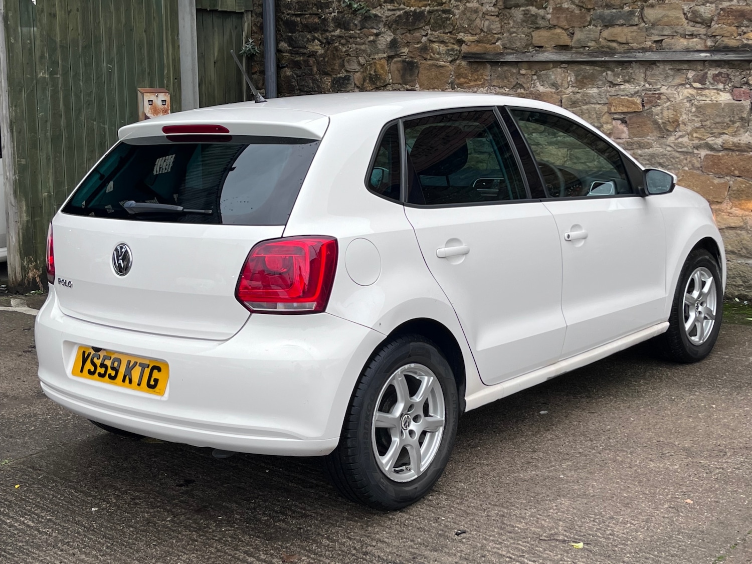 Used Volkswagen Polo 2010 for sale - 76748493: Photo 6
