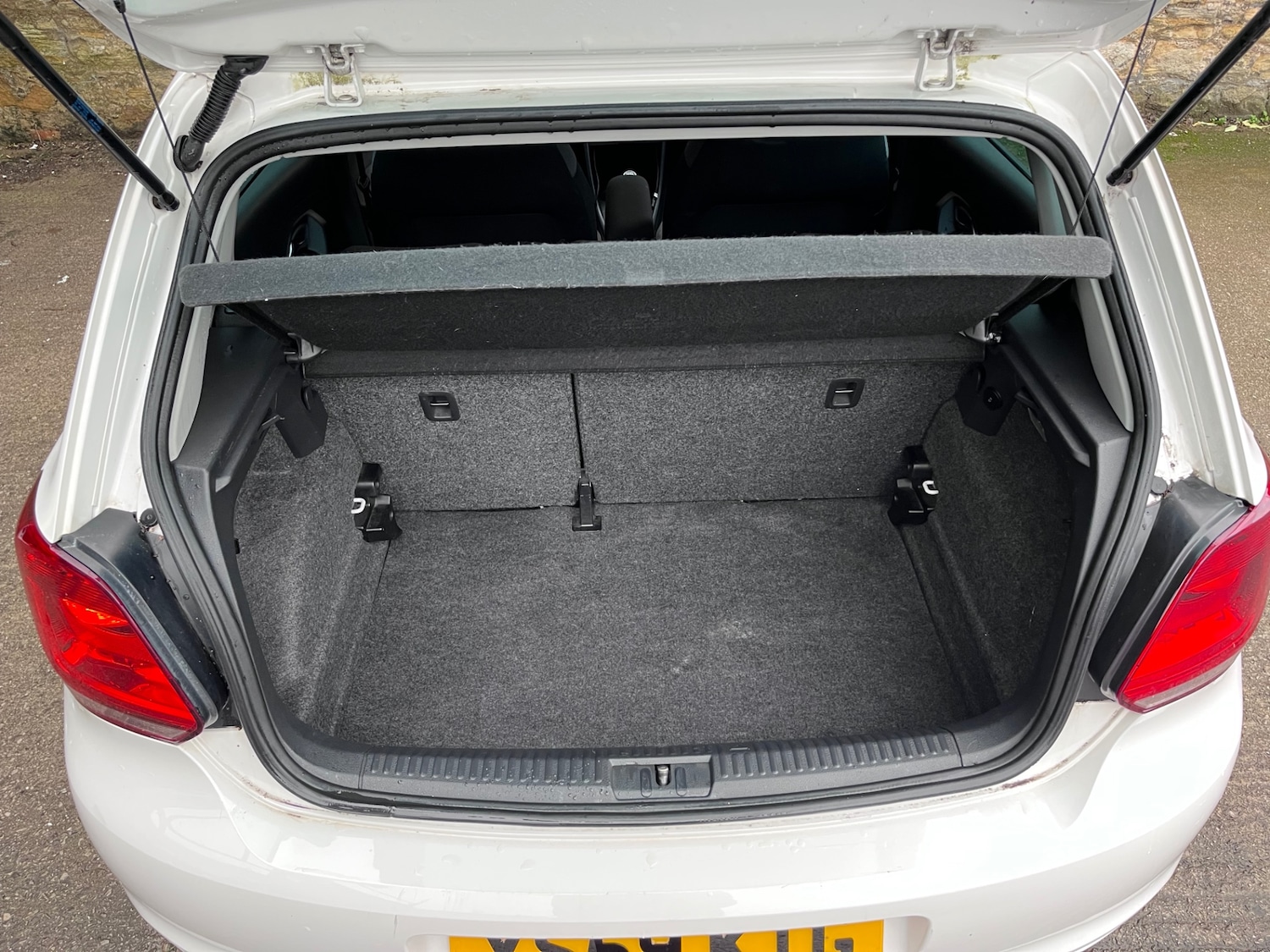 Used Volkswagen Polo 2010 for sale - 76748493: Photo 9