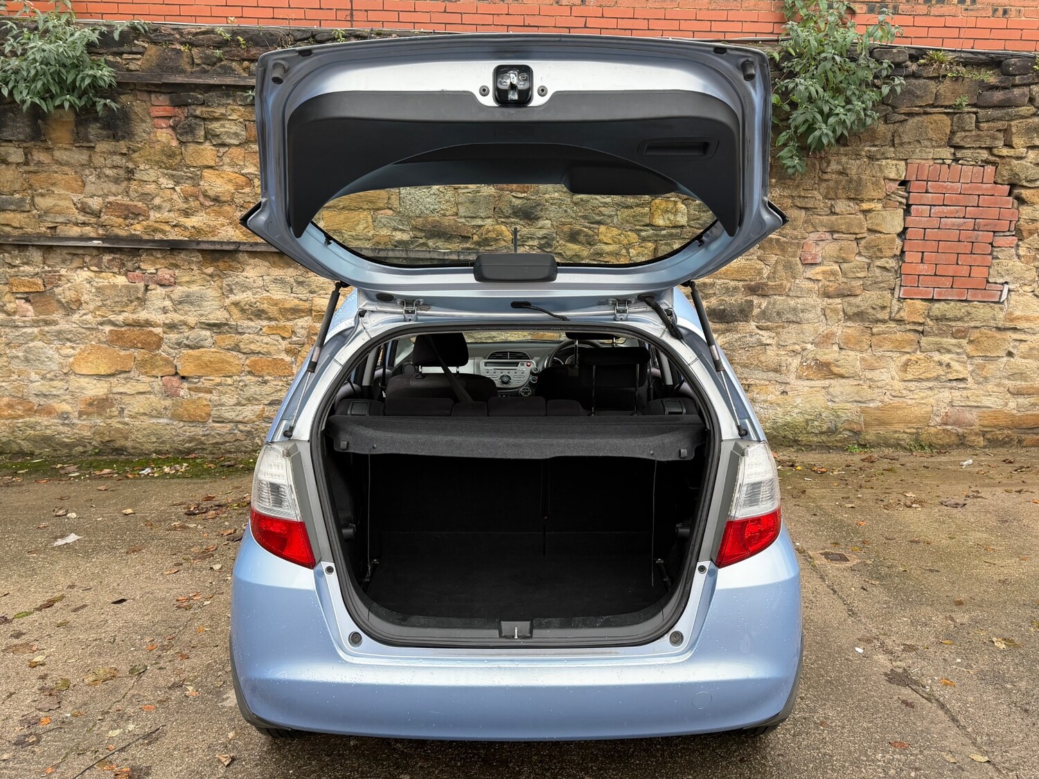 Used Honda Jazz 2009 for sale - 76748669: Photo 30