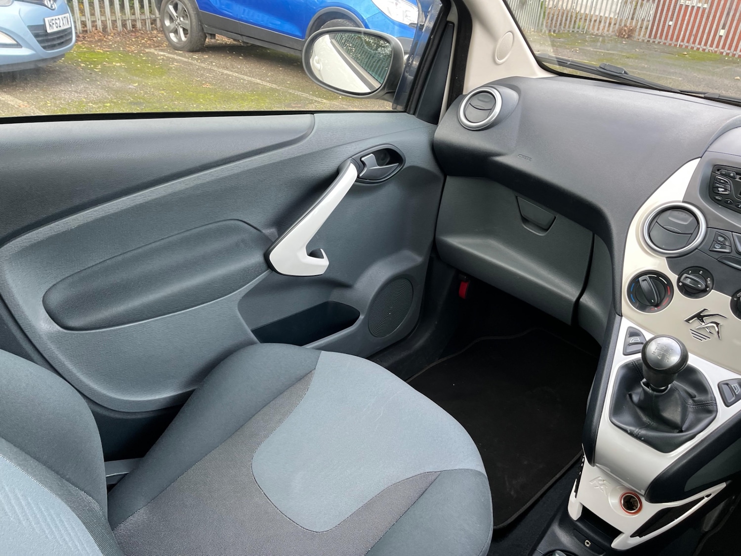 Used Ford Ka 2011 for sale - 76834658: Photo 25