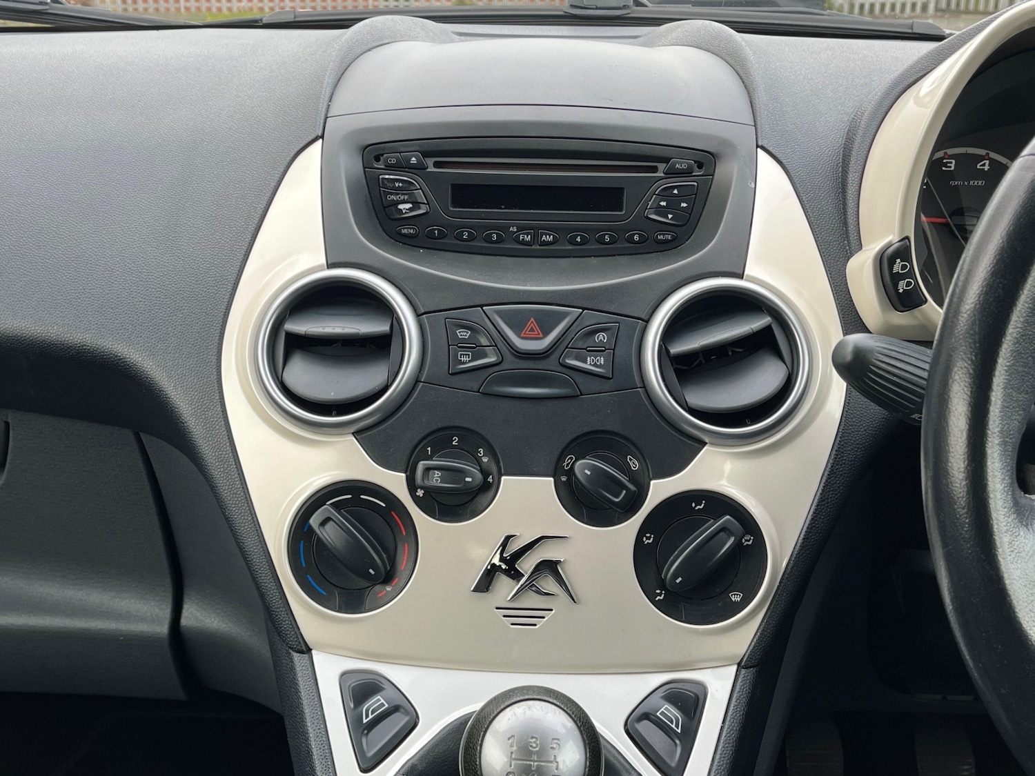 Used Ford Ka 2011 for sale - 76834658: Photo 27