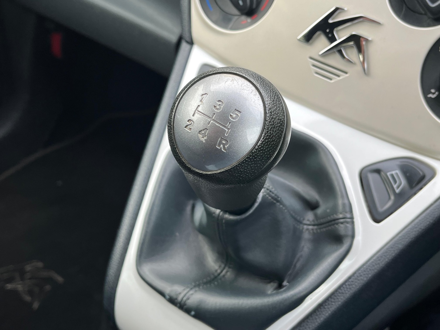 Used Ford Ka 2011 for sale - 76834658: Photo 35