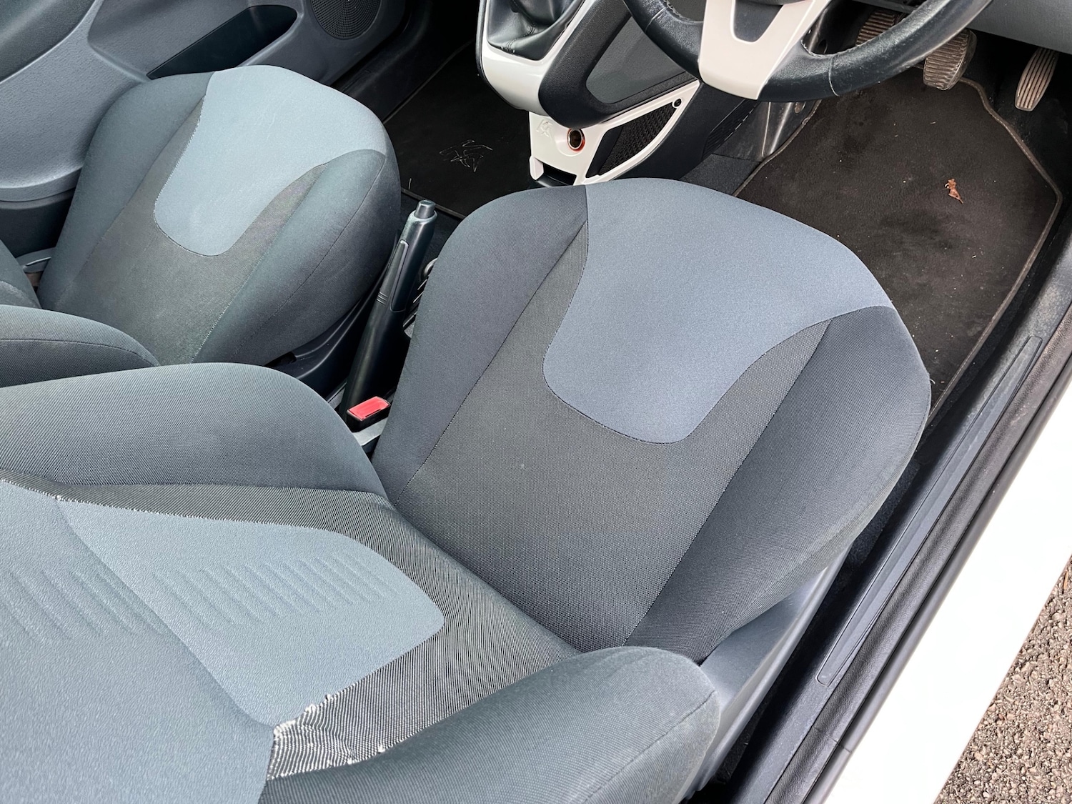 Used Ford Ka 2011 for sale - 76834658: Photo 40