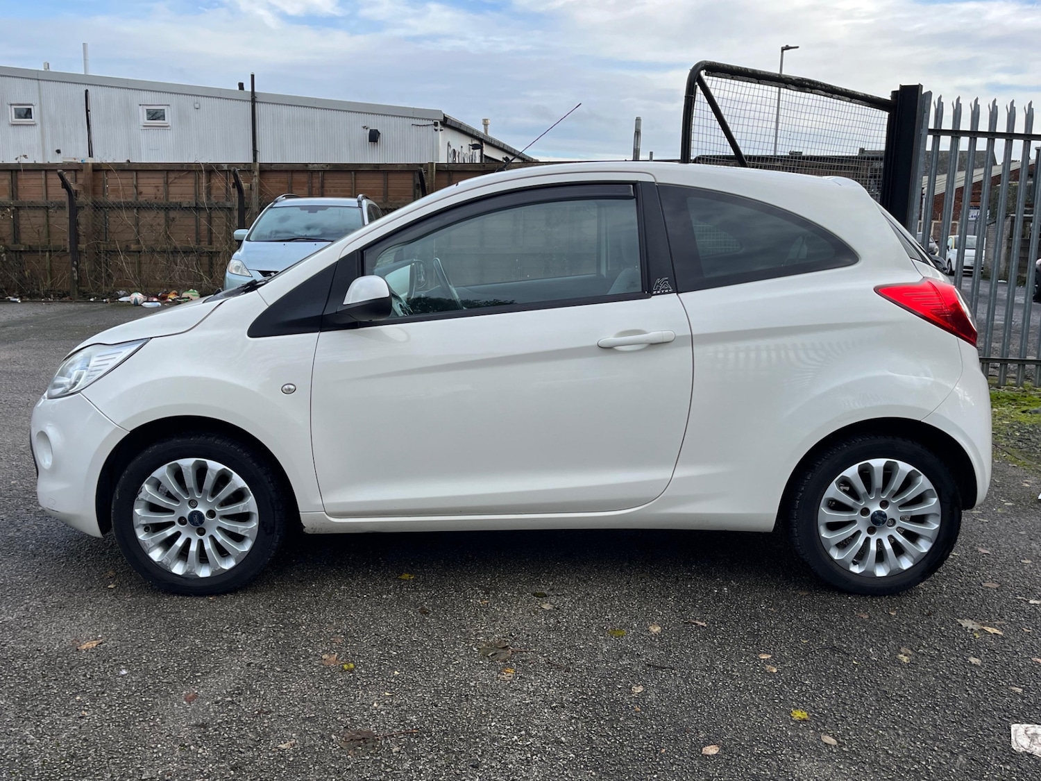 Used Ford Ka 2011 for sale - 76834658: Photo 6