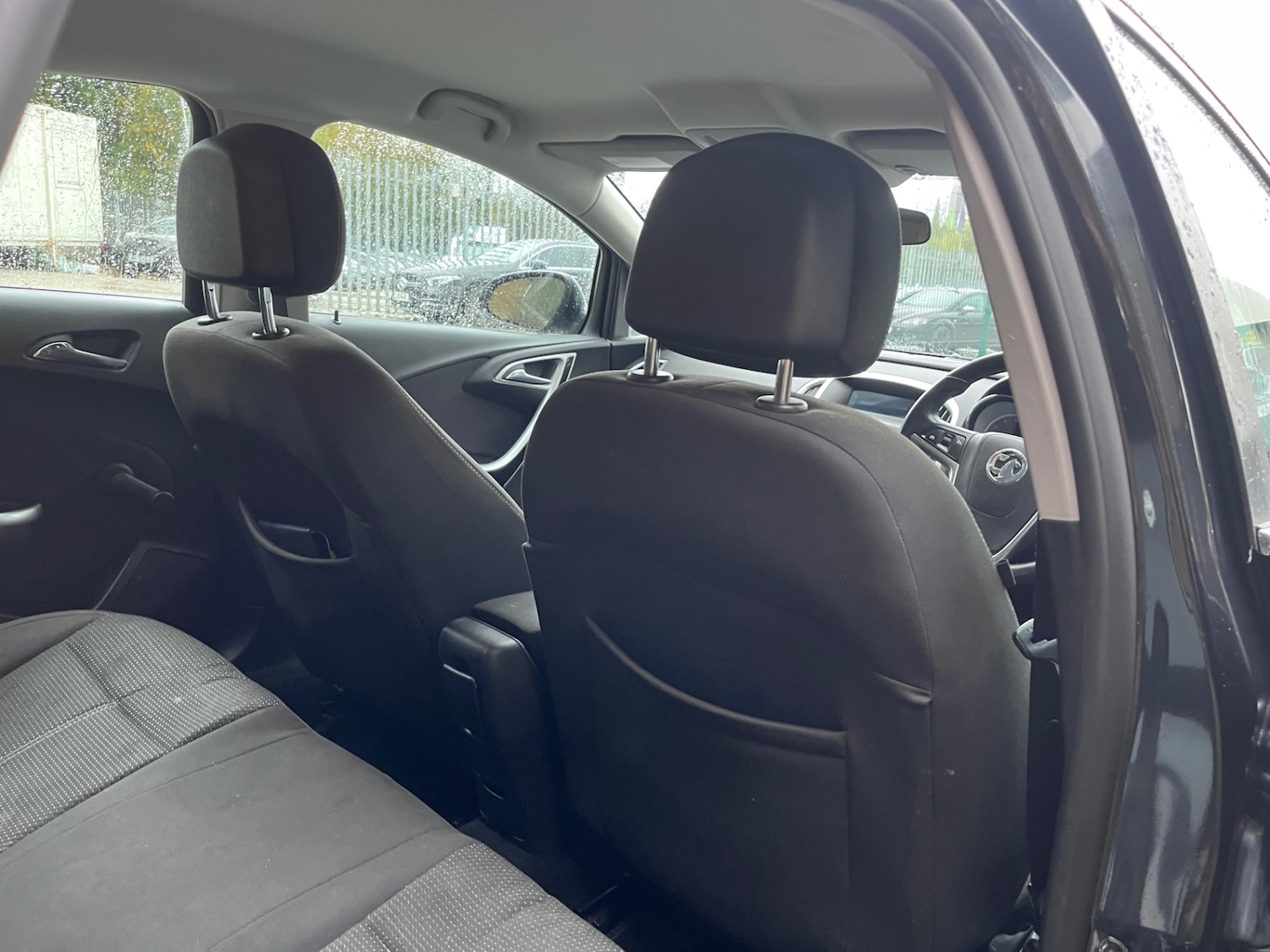 Used Vauxhall Astra 2011 for sale - 76748539: Photo 29