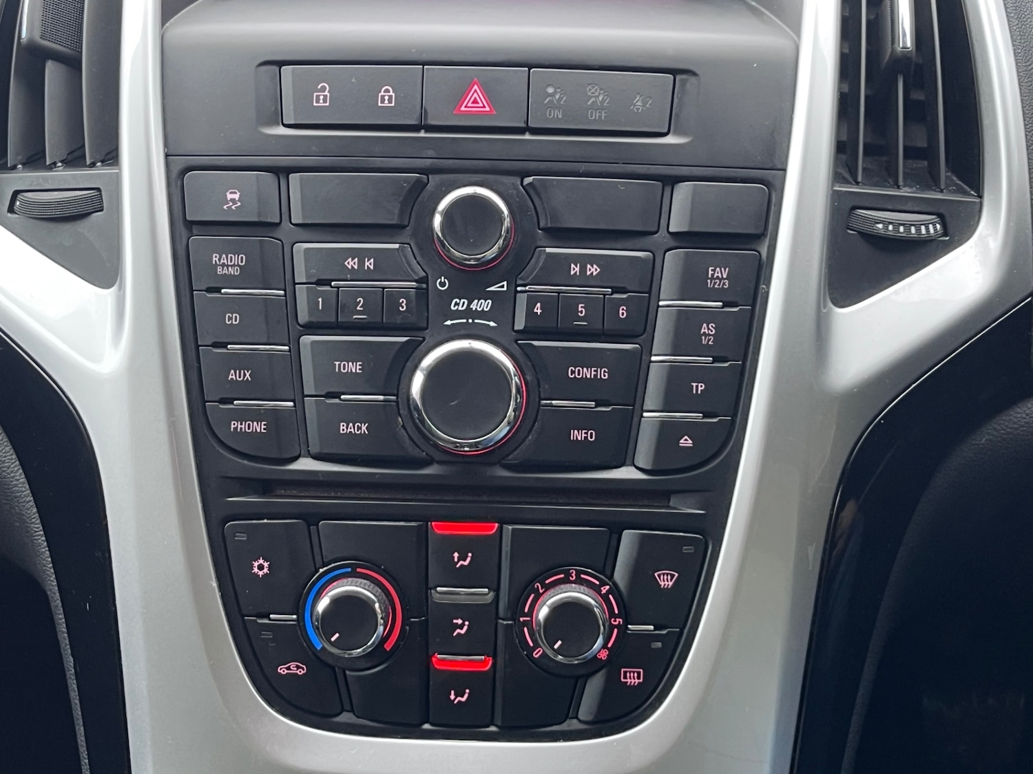 Used Vauxhall Astra 2011 for sale - 76748539: Photo 40