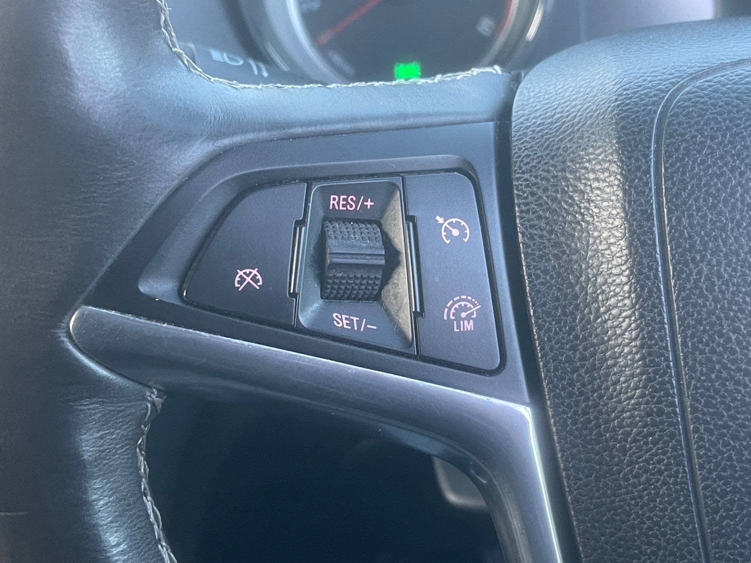 Used Vauxhall Mokka 2014 for sale - 76786965: Photo 39