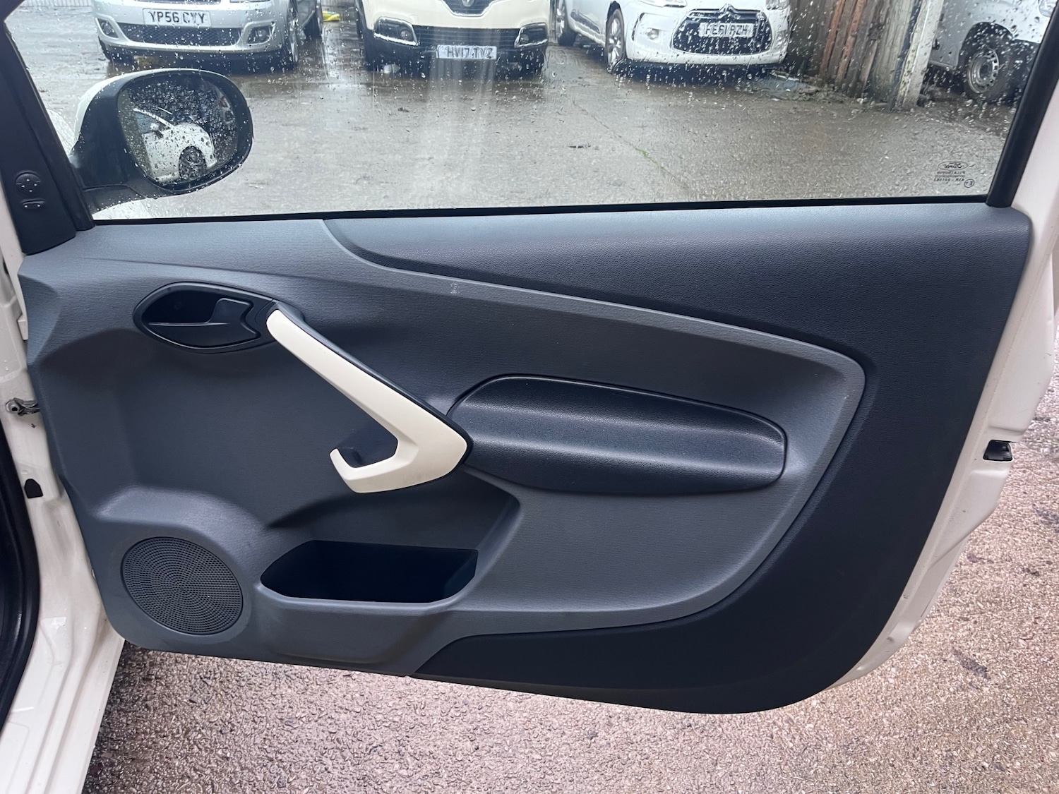 Used Ford Ka 2011 for sale - 76748537: Photo 15