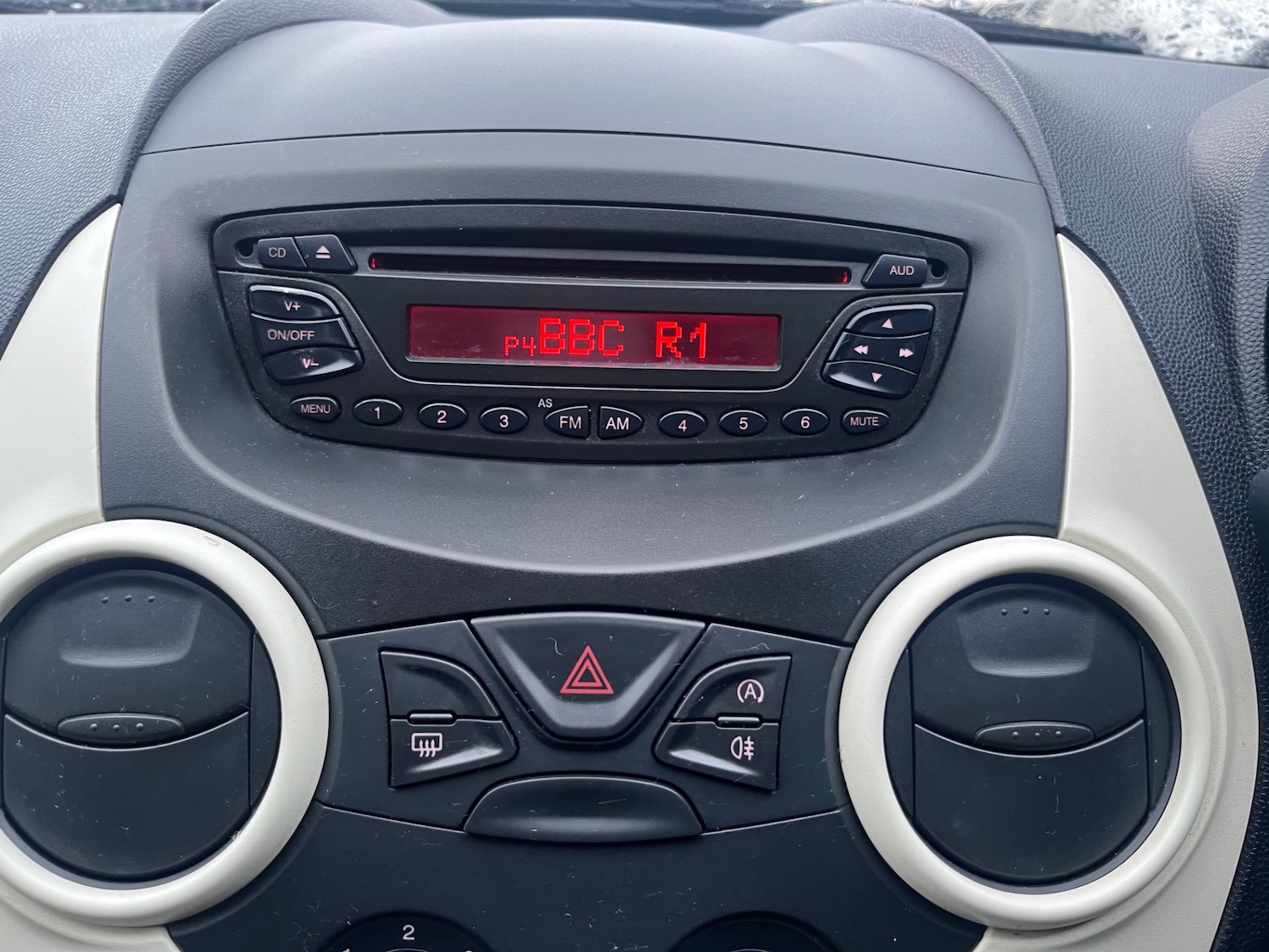 Used Ford Ka 2011 for sale - 76748537: Photo 28