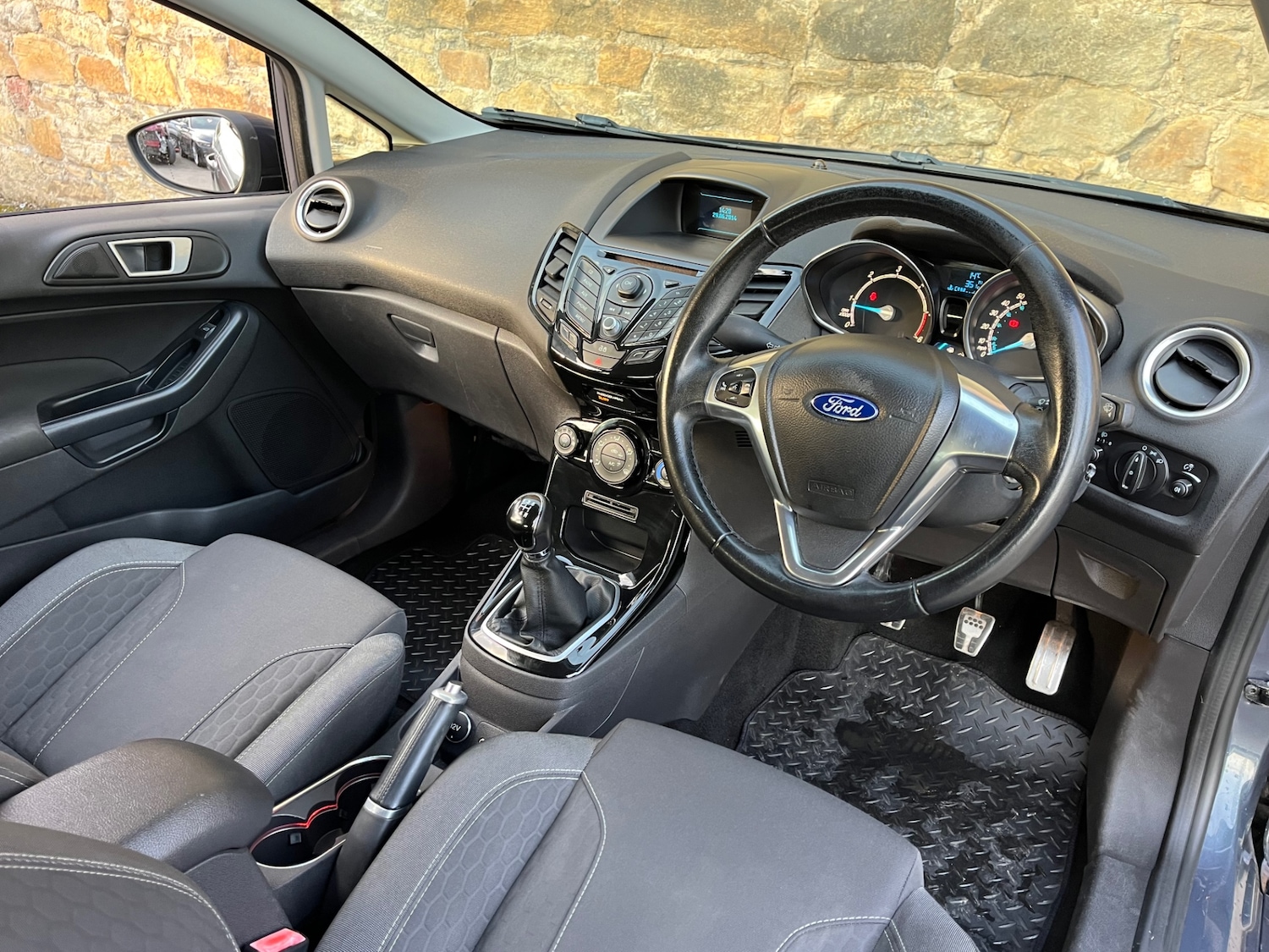 Used Ford Fiesta 2014 for sale - 76748487: Photo 14