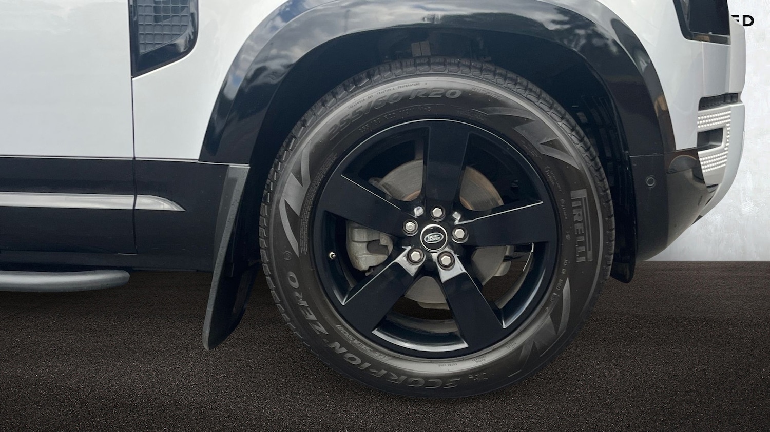 Used Land Rover Defender 2022 for sale - 77280617: Photo 8