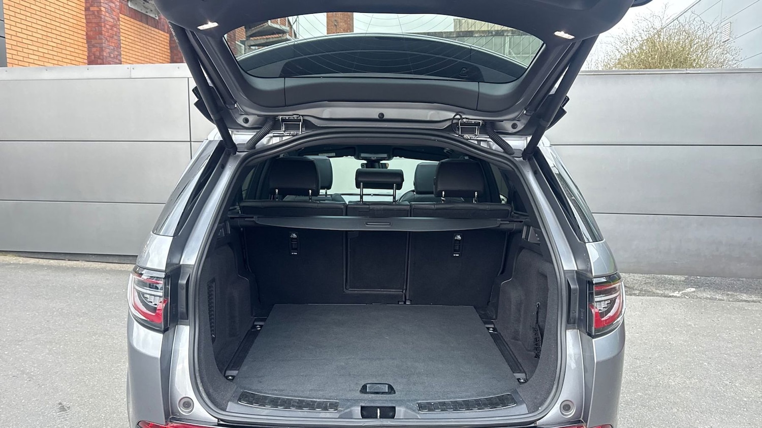 Used Land Rover Discovery Sport 2023 for sale - 77840946: Photo 10