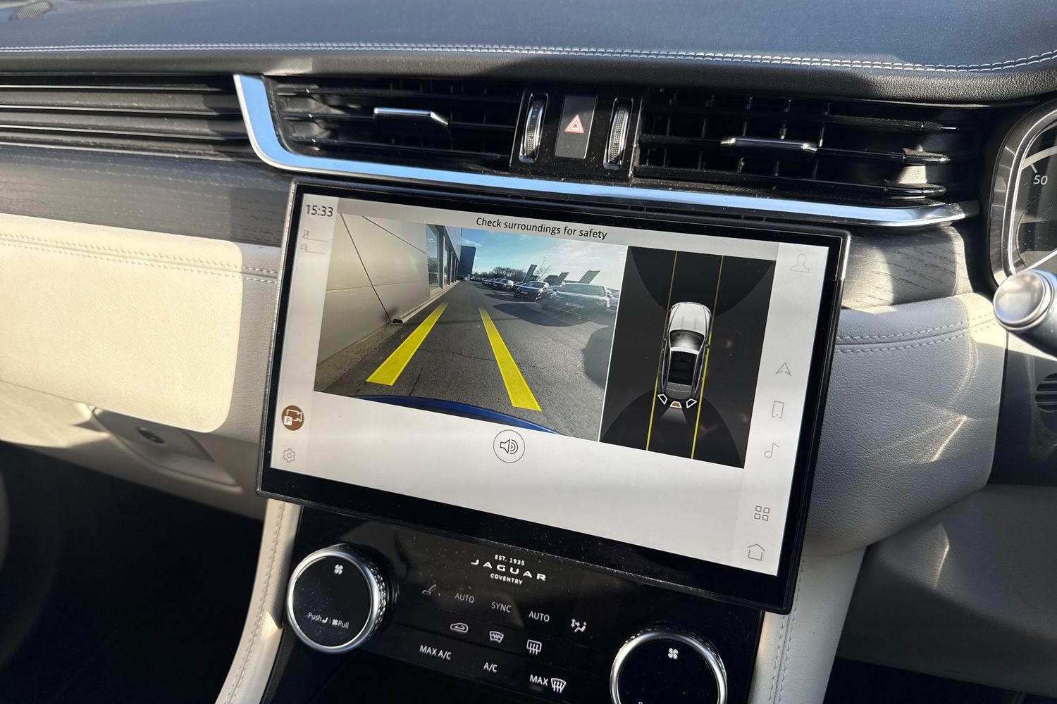 Used Jaguar F-Pace 2022 for sale - 77575936: Photo 12