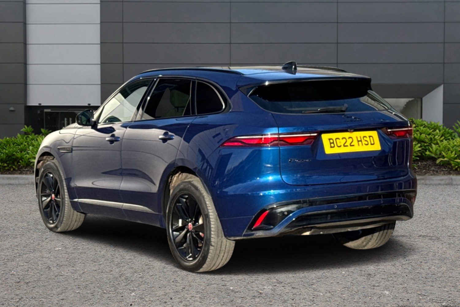 Used Jaguar F-Pace 2022 for sale - 77575936: Photo 2