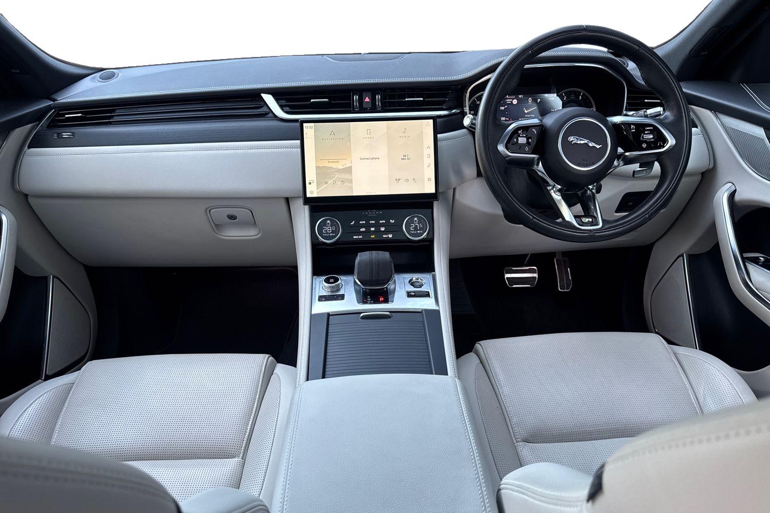 Used Jaguar F-Pace 2022 for sale - 77575936: Photo 9