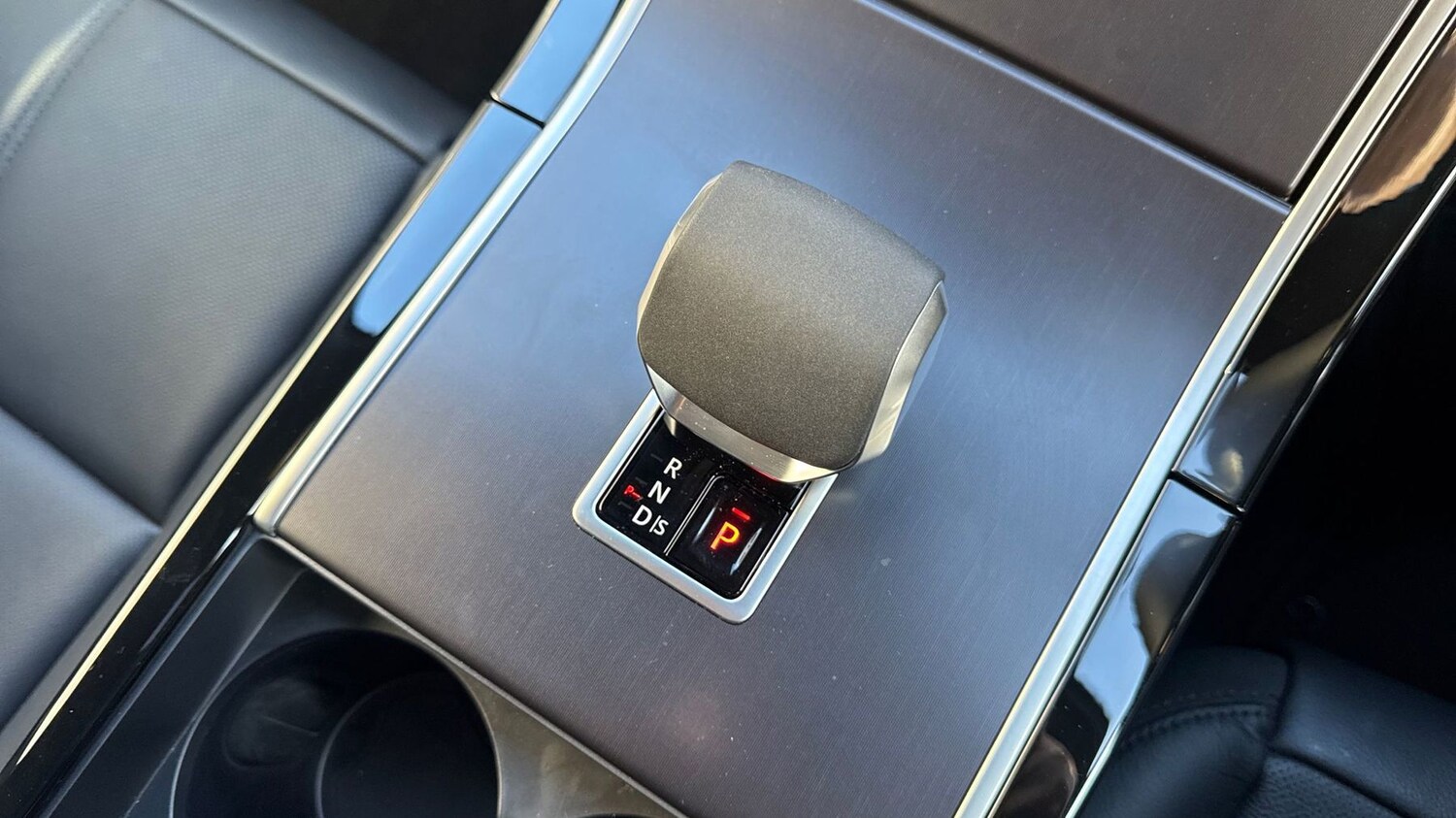 Used Land Rover Range Rover Velar 2026 for sale - 77280573: Photo 13