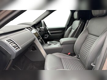 Used Land Rover Discovery 2023 for sale - 78206400: Photo