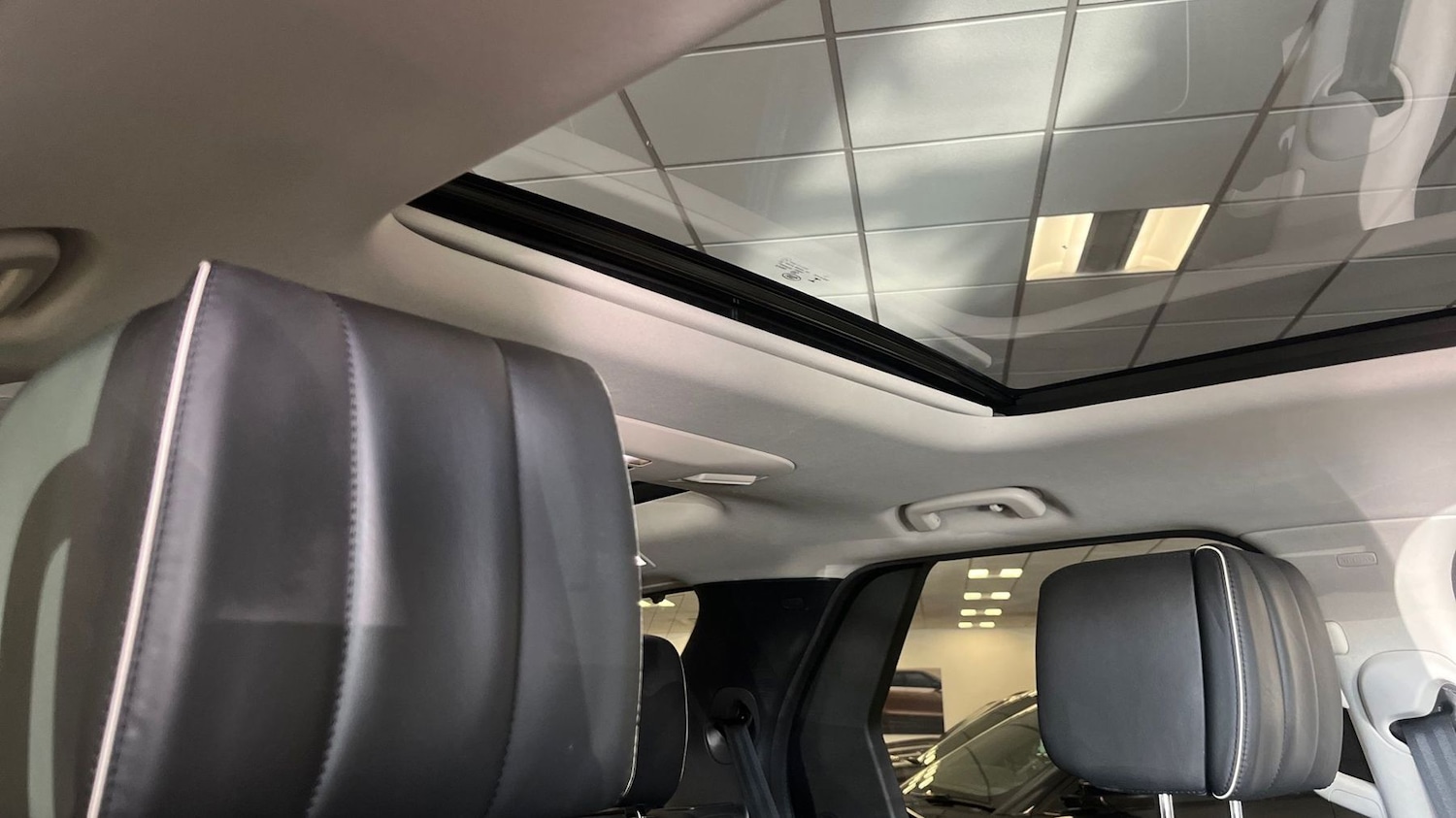 Used Land Rover Discovery 2019 for sale - 76692714: Photo 21