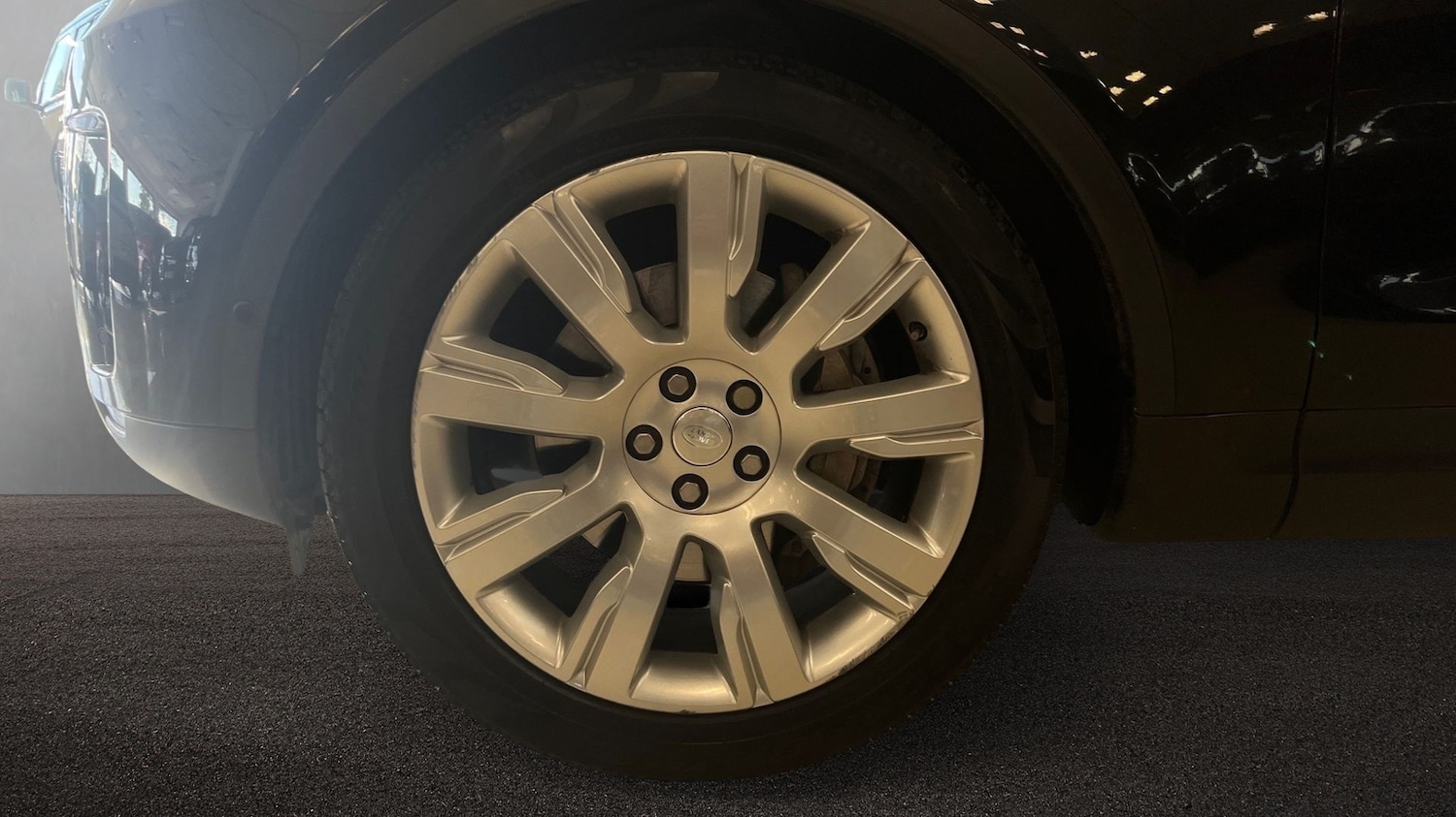 Used Land Rover Discovery 2019 for sale - 76692714: Photo 8