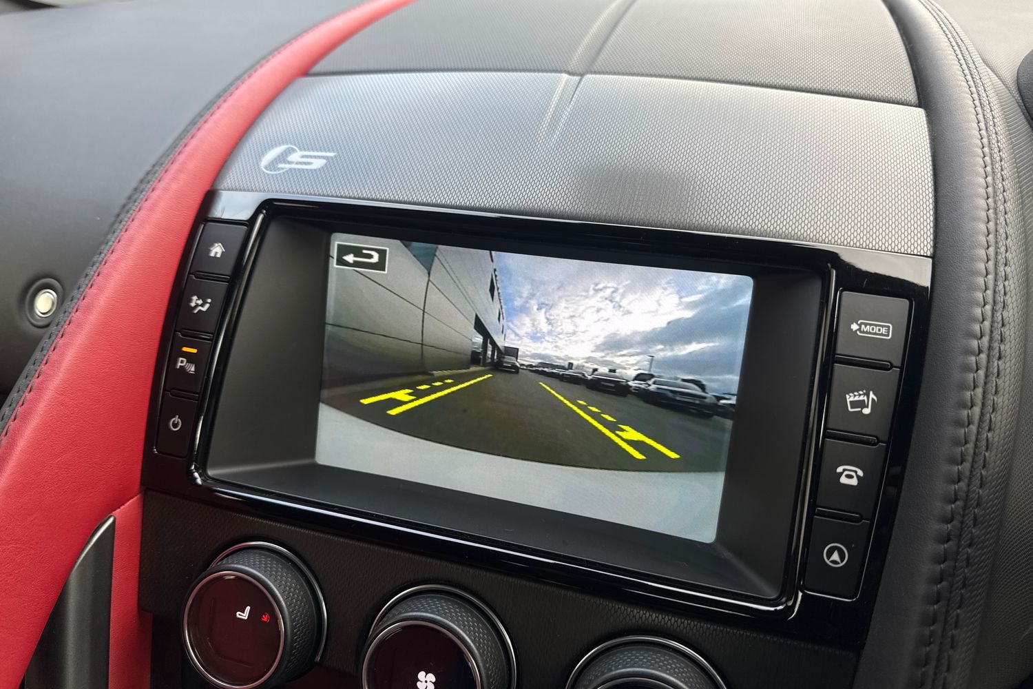 Used Jaguar F-Type 2015 for sale - 77659959: Photo 12