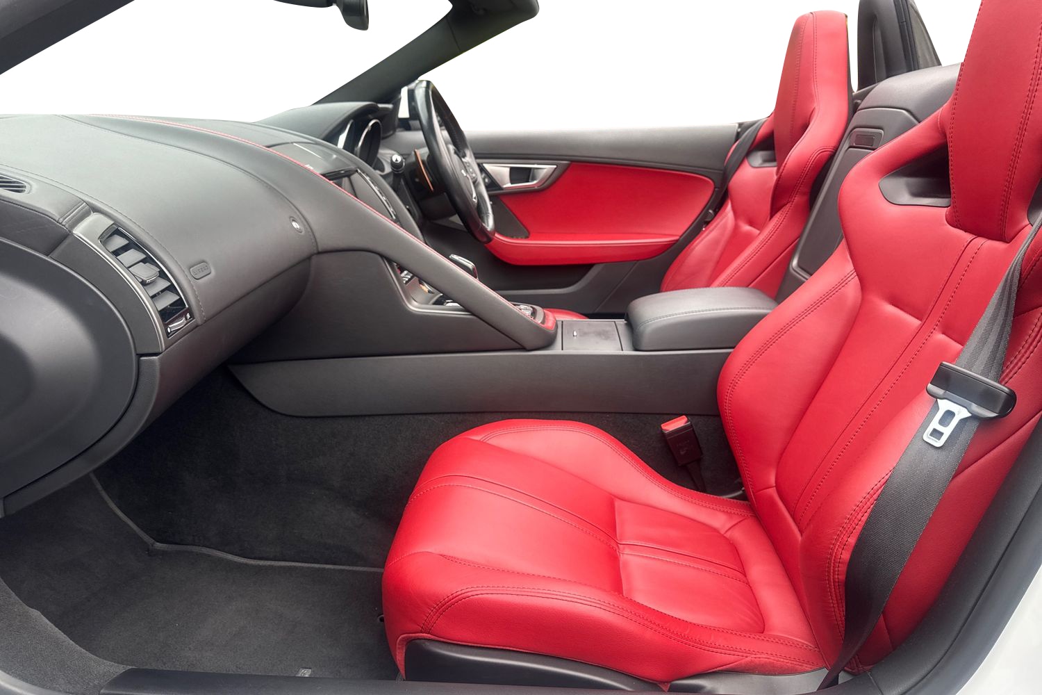 Used Jaguar F-Type 2015 for sale - 77659959: Photo 3