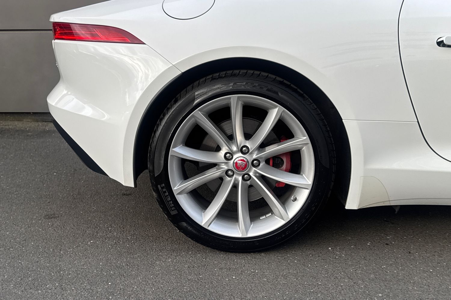 Used Jaguar F-Type 2015 for sale - 77659959: Photo 8