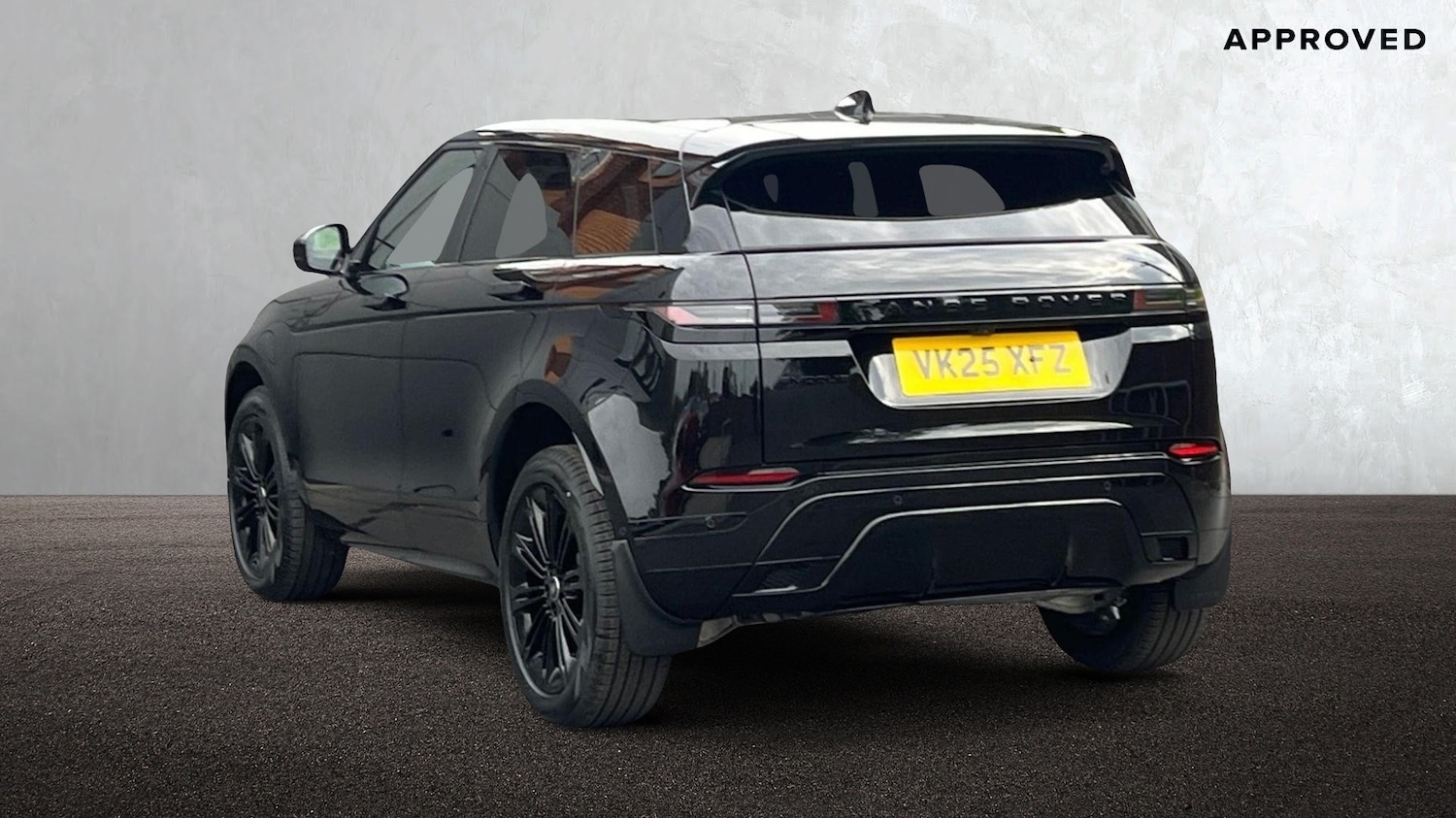 Used Land Rover Range Rover Evoque 2025 for sale - 77177705: Photo 2
