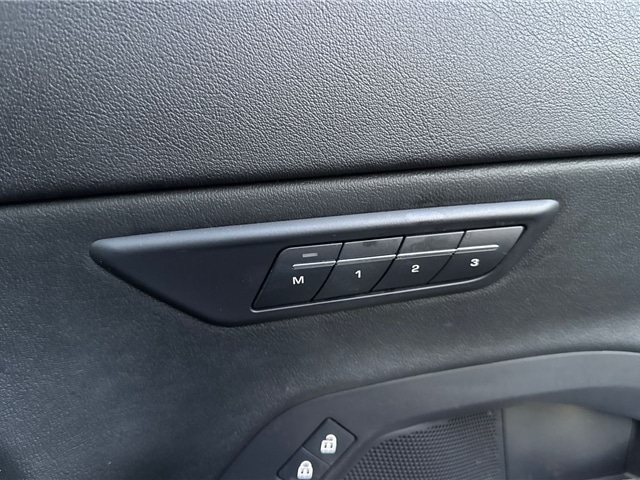 Used Jaguar E-Pace 2023 for sale - 77013598: Photo 21