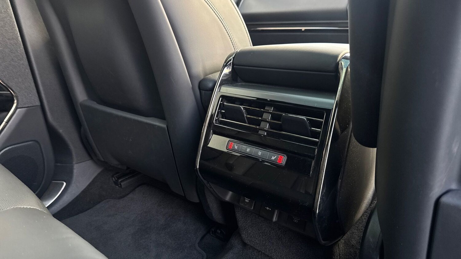 Used Land Rover Range Rover Sport 2024 for sale - 77926823: Photo 18