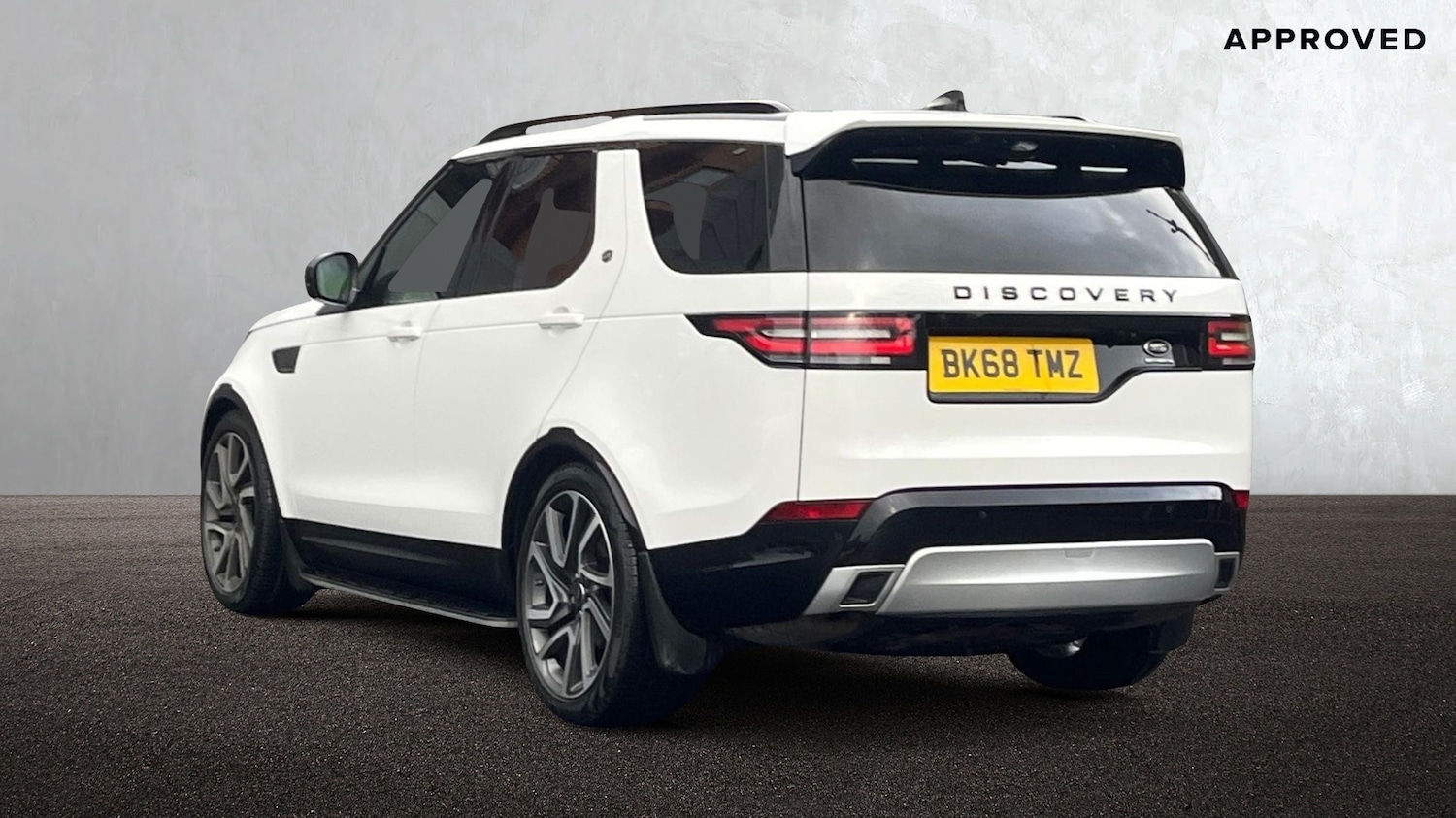 Used Land Rover Discovery 2018 for sale - 77052422: Photo 2