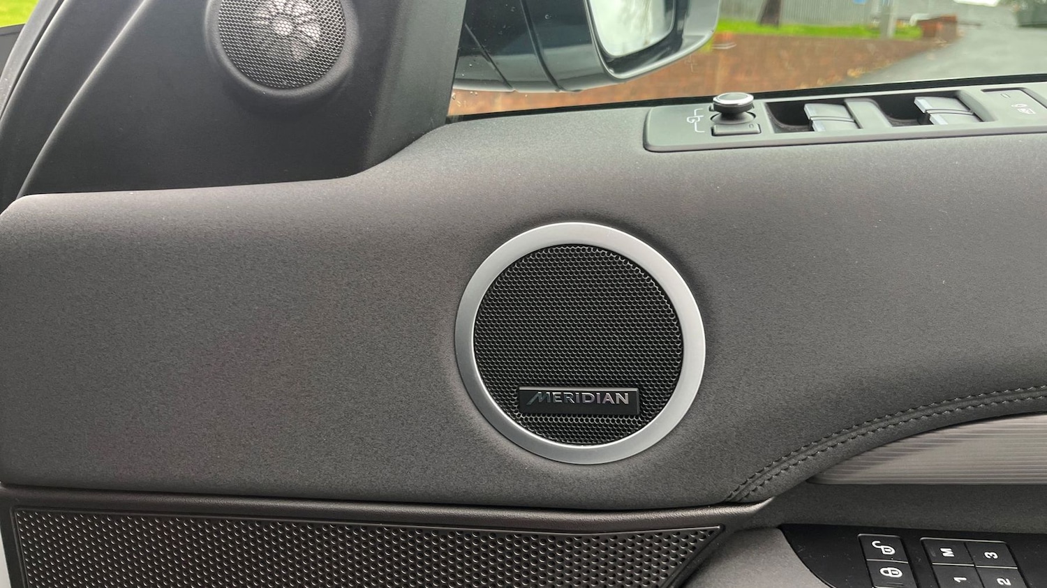 Used Land Rover Discovery 2018 for sale - 77052422: Photo 23